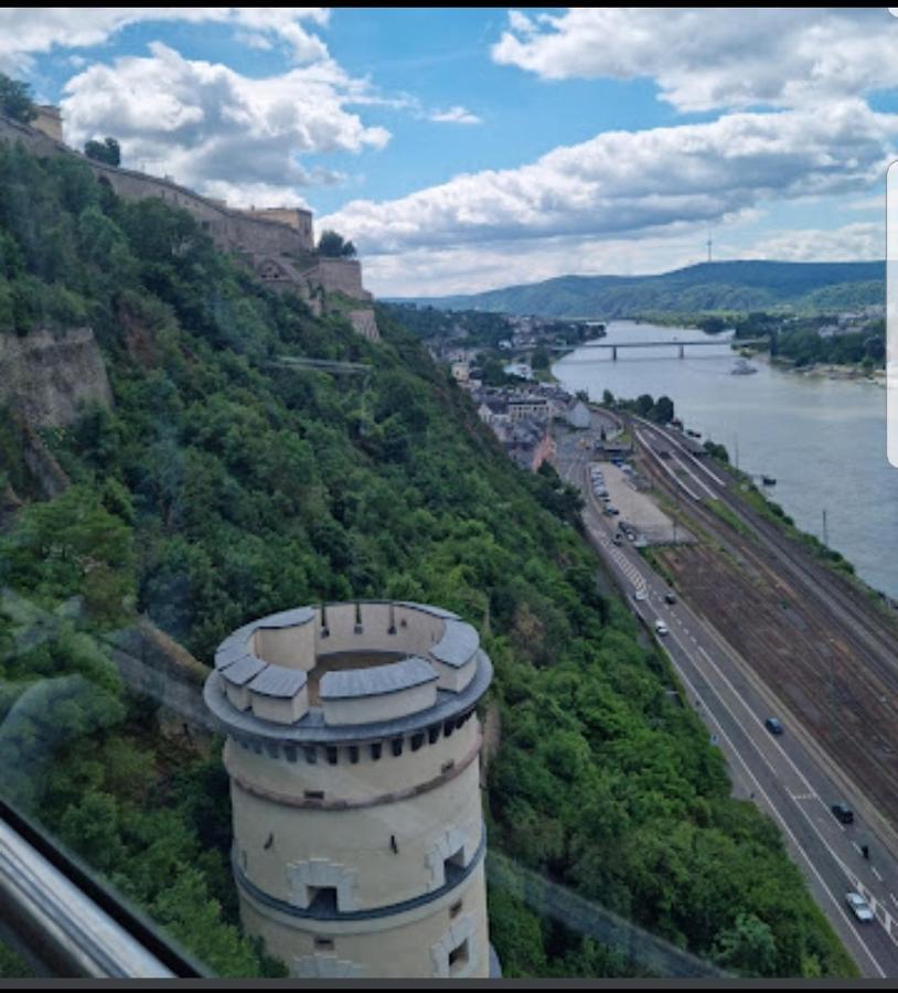 Fewo Mit Terasse Neuwied & Koblenz 外观 照片