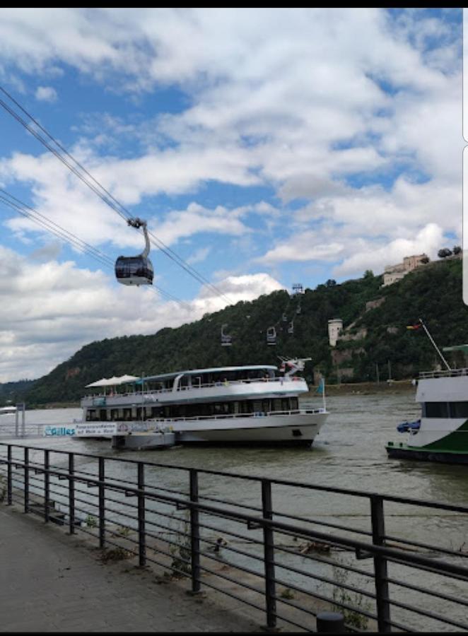 Fewo Mit Terasse Neuwied & Koblenz 外观 照片